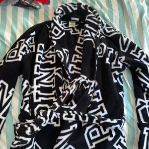 PINK - Victoria’s secret robe